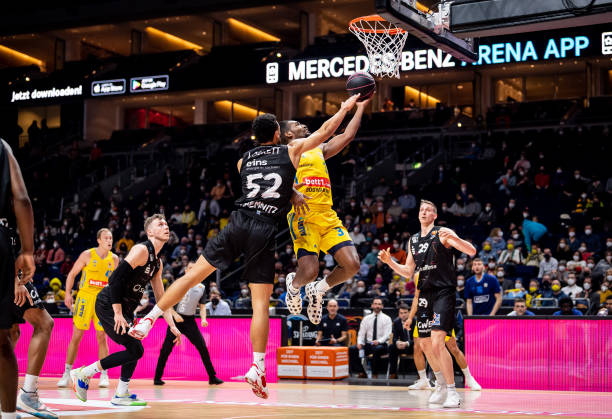 不做任何客 不做任何客